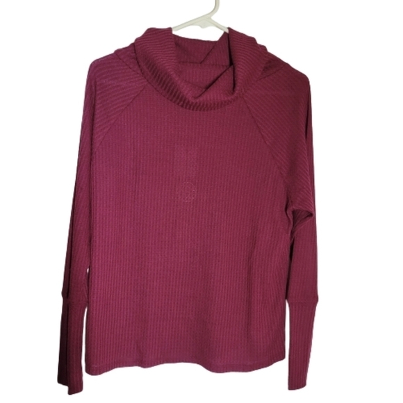 NWOT Bobeau waffle burgundy cowl neck raglant sleeve - Picture 5 of 6